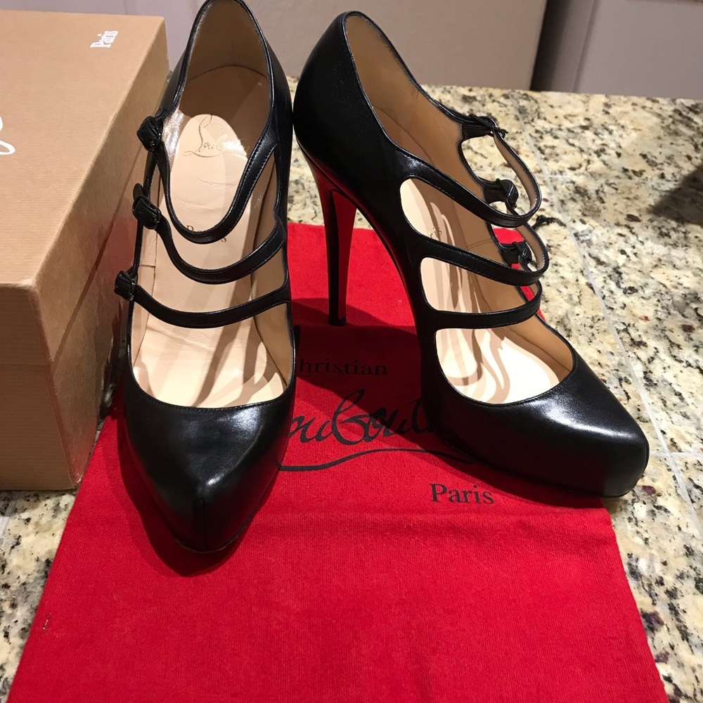 Christian Louboutin 38 black leather Authentic